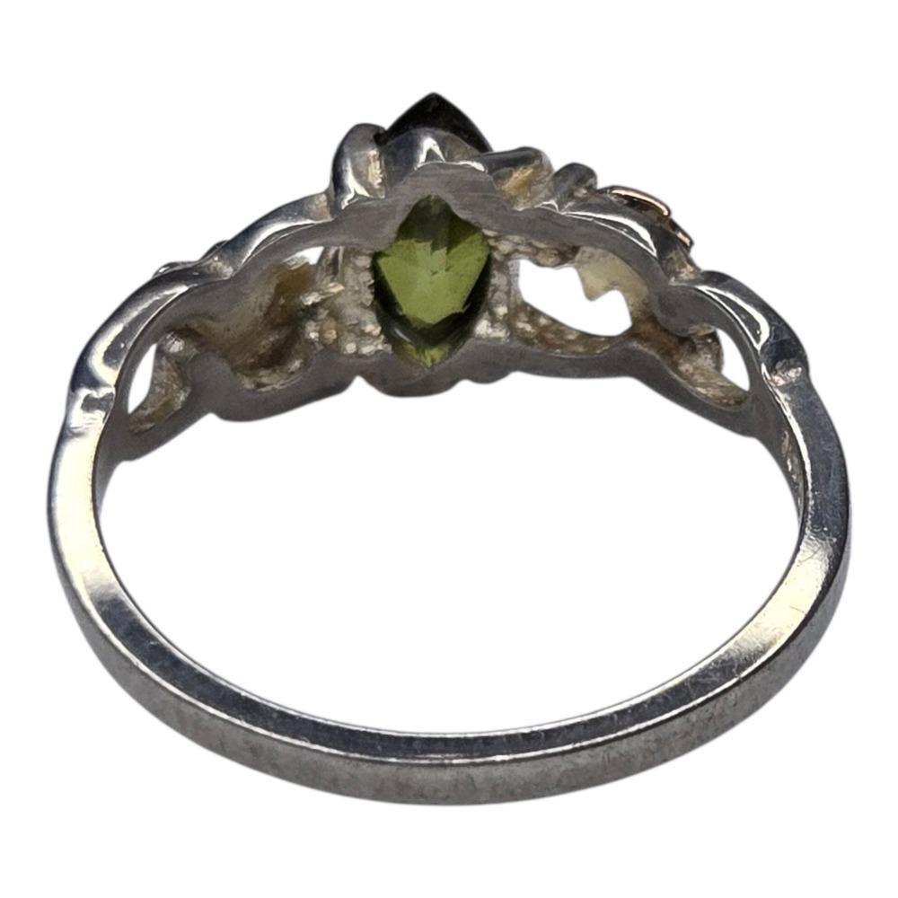 Vintage Peridot Ring Sterling Silver Size 5 Green Black Hills Leaf Style - Picture 9 of 11